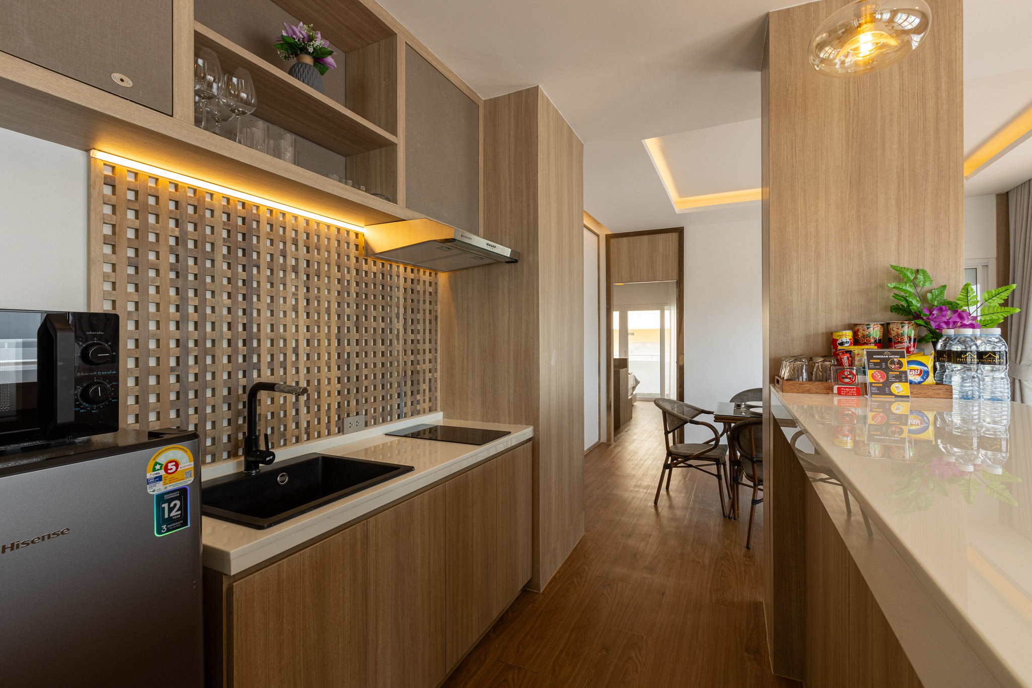 New Three Bedroom Family Suite with Jacuzzi Rooftop