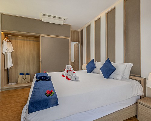 New One Bedroom Penthouse Suite with Rooftop