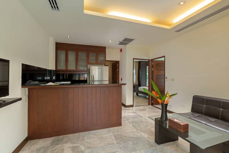 2 Bedroom Family suite with bathtub