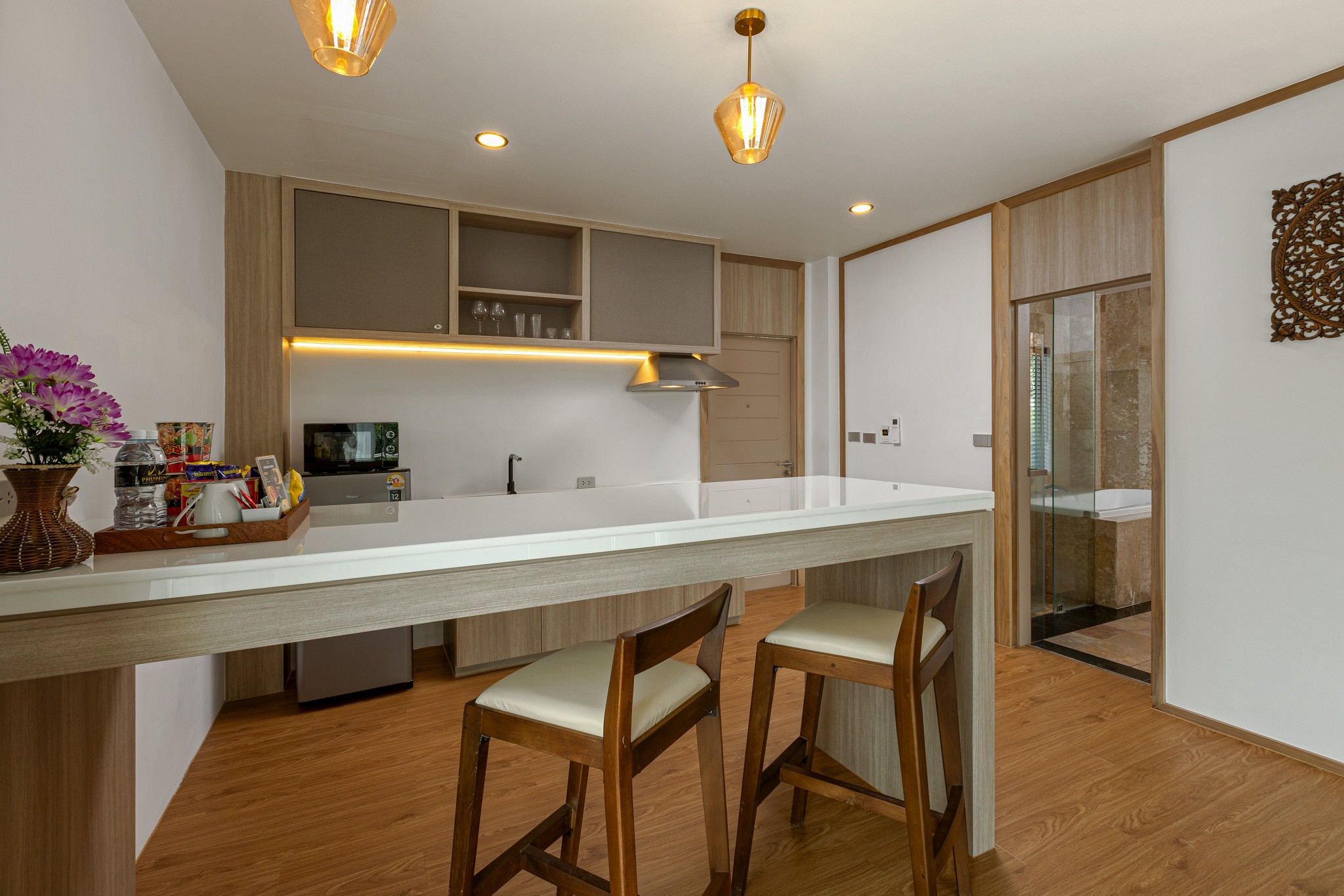 New One Bedroom Penthouse Suite with Jacuzzi Rooftop