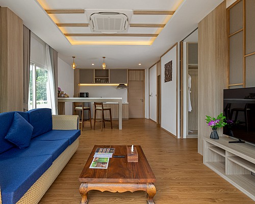 New One Bedroom Penthouse Suite with Jacuzzi Rooftop