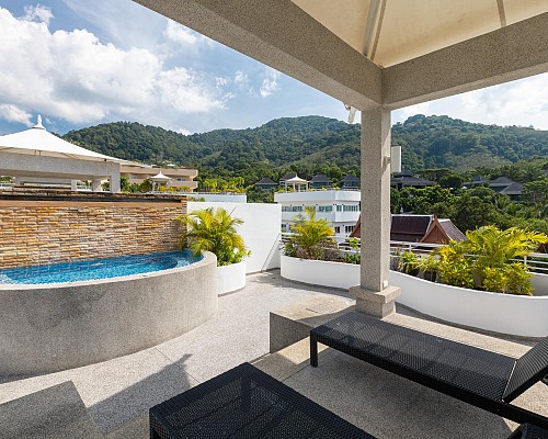 New One Bedroom Penthouse Suite with Jacuzzi Rooftop
