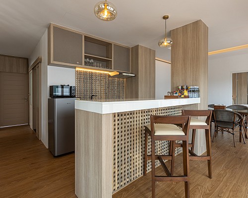 New Three Bedroom with Jaccuzzi Rooftop
