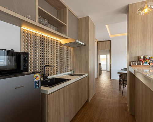 New Three Bedroom with Jaccuzzi Rooftop