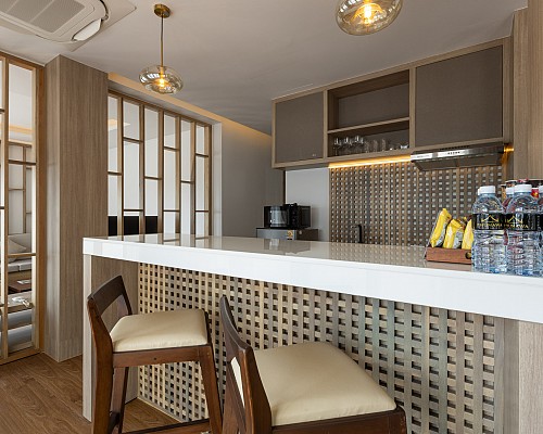 New Three Bedroom with Jaccuzzi Rooftop