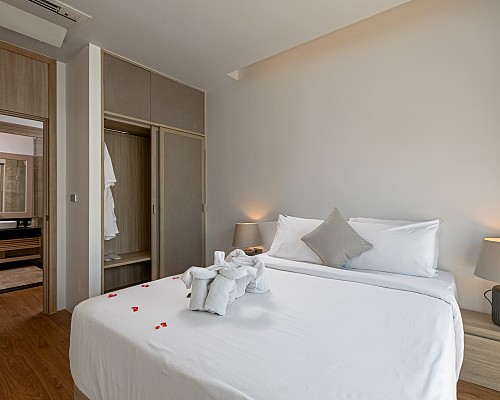 New Three Bedroom with Jaccuzzi Rooftop