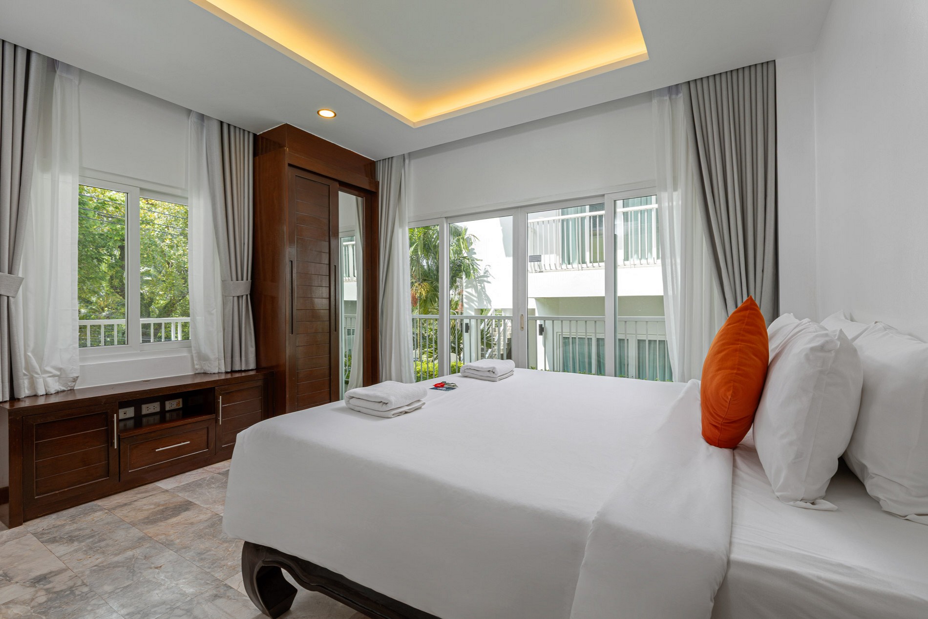 2 Bedroom Junior Suite