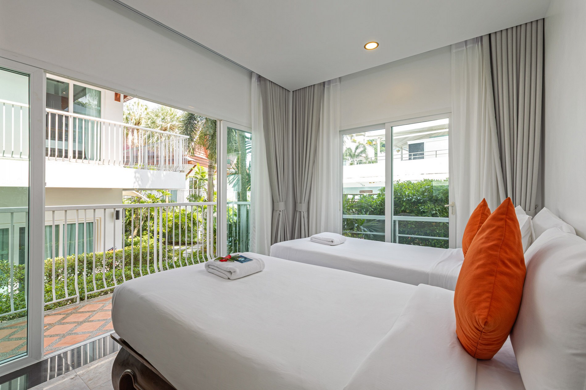 2 Bedroom Junior Suite