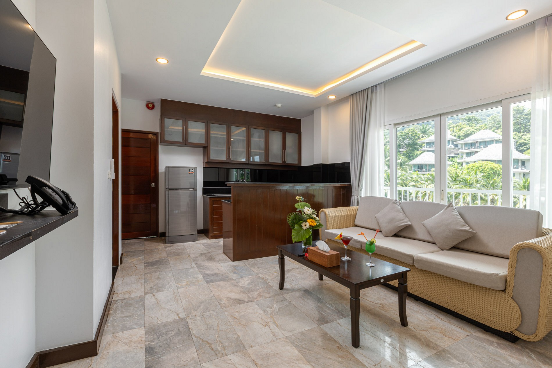 2 Bedroom Family suite with bathtub