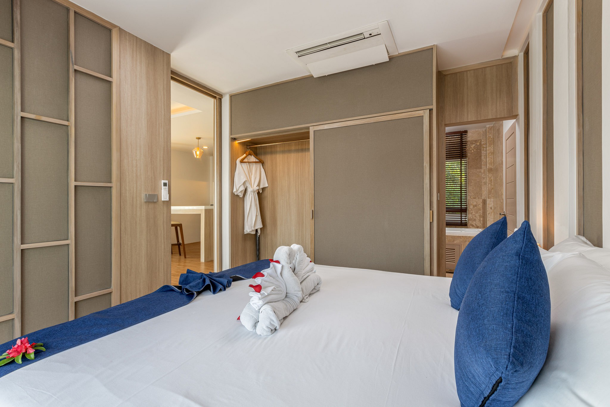 New One Bedroom Penthouse Suite with Rooftop