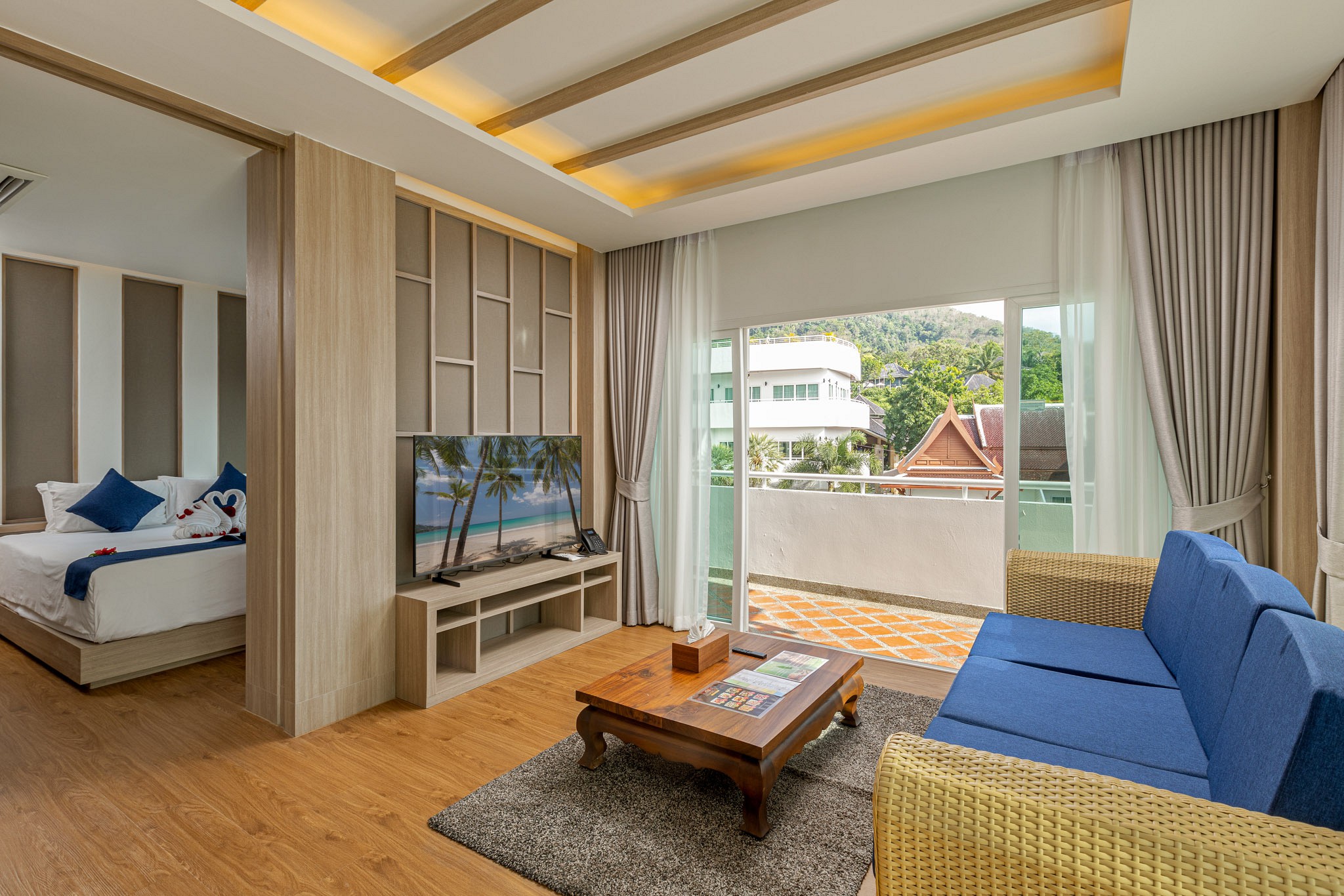 New One Bedroom Penthouse Suite with Rooftop
